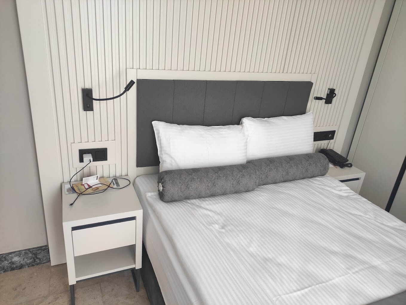 Roseira Mar-Inn Luxury logo